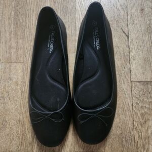 Black Ballet Flats With Bow